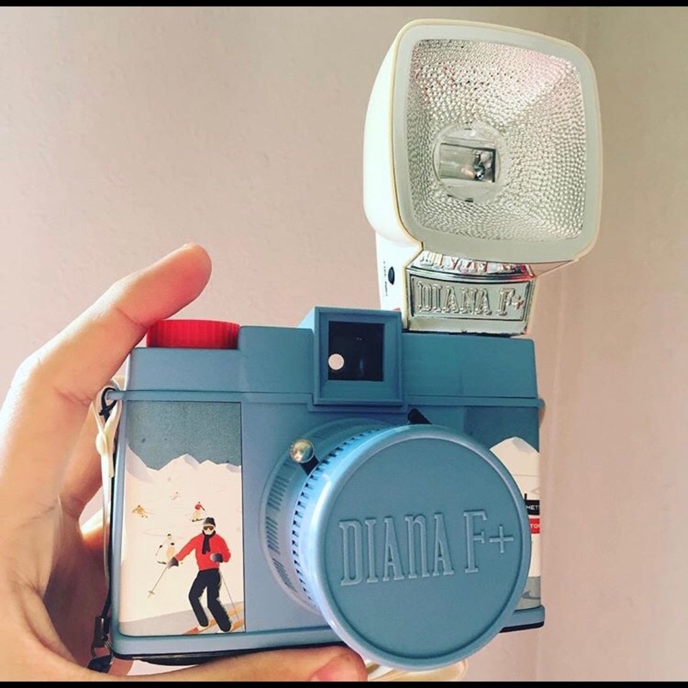 Vintage 35mm camera Lomographie